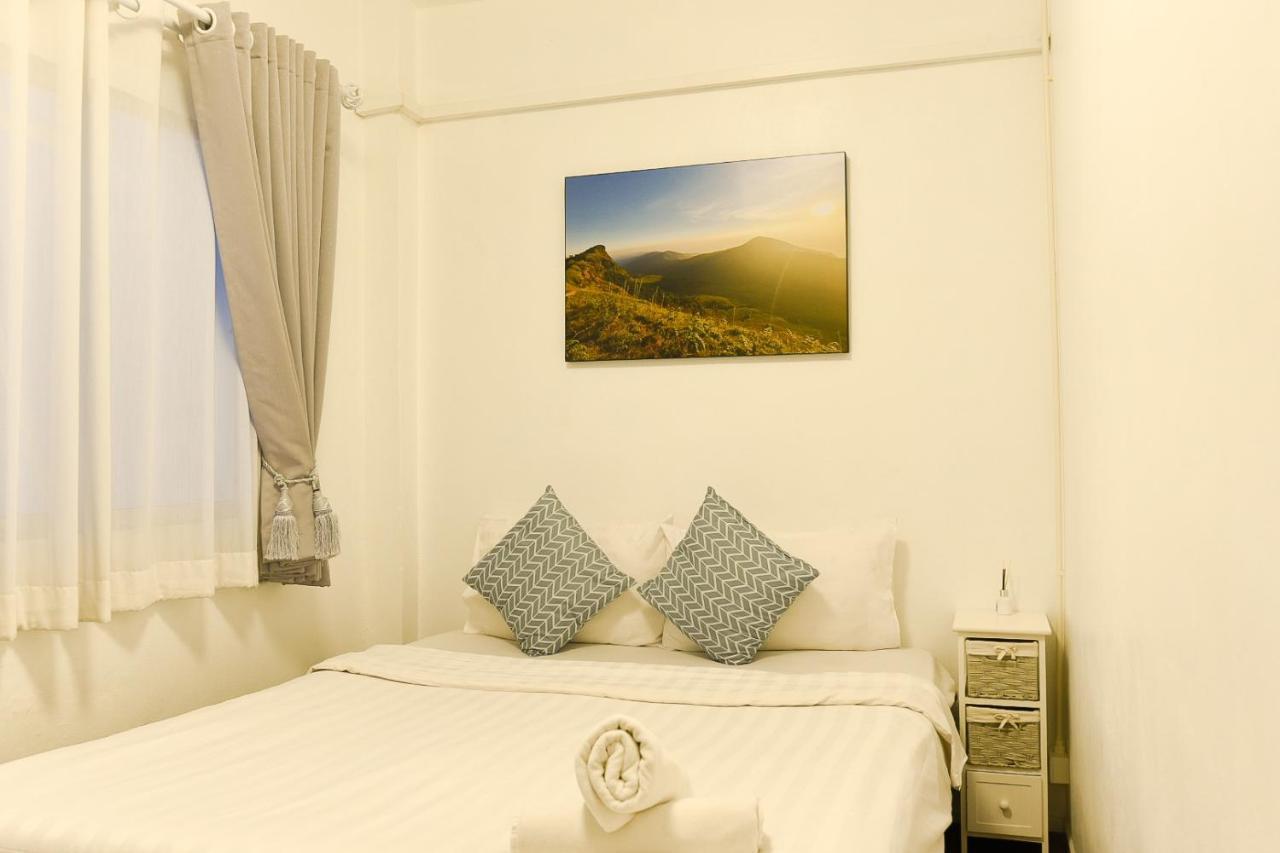 24 Poshtel Chiangmai Hostel Csiangmaj Kültér fotó