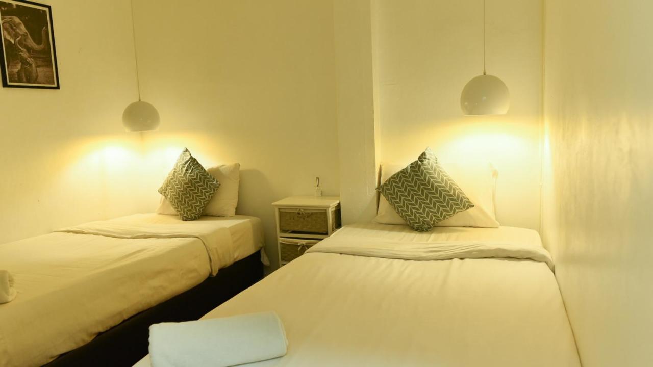 24 Poshtel Chiangmai Hostel Csiangmaj Kültér fotó
