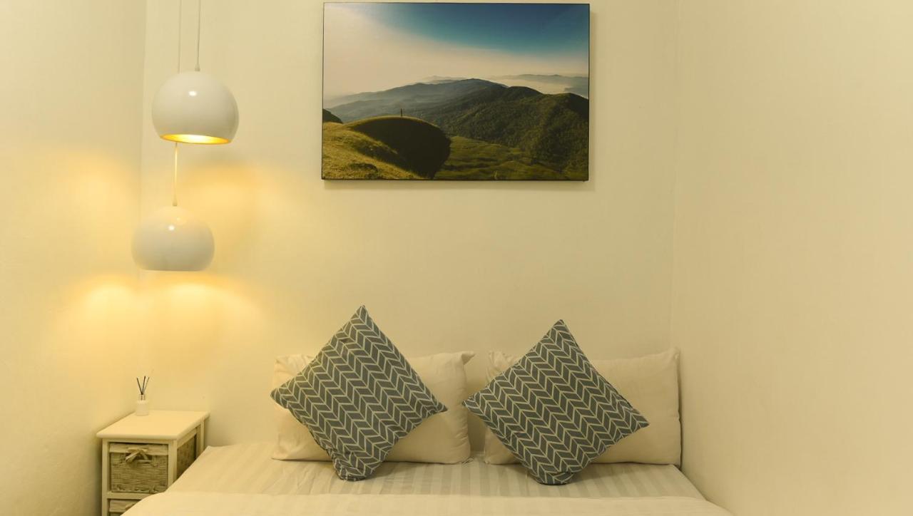 24 Poshtel Chiangmai Hostel Csiangmaj Kültér fotó
