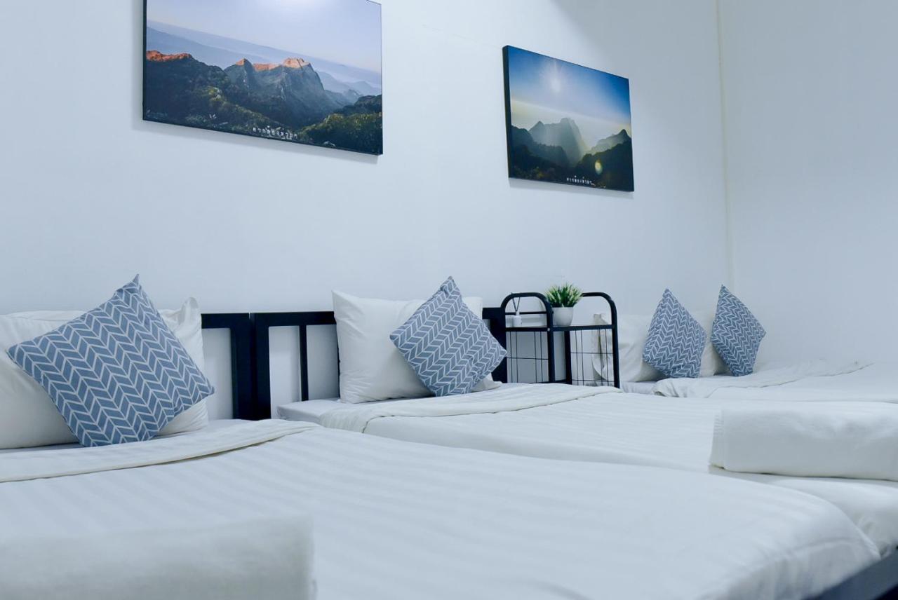 24 Poshtel Chiangmai Hostel Csiangmaj Kültér fotó